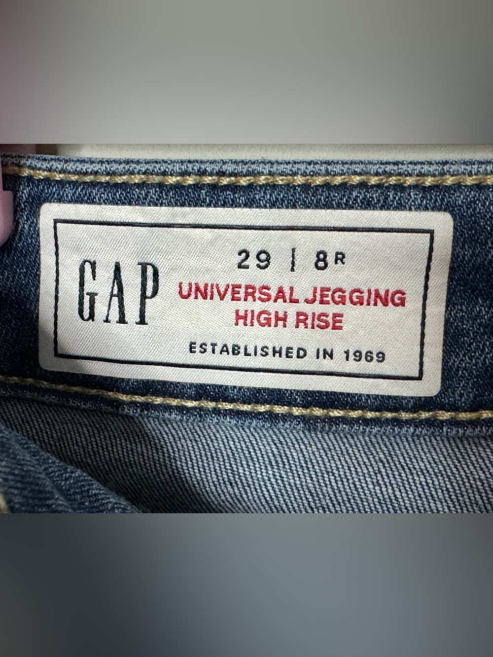GAP Distressed Mid Rise Universal Jeggings Medium Wash Size 8R/29 - Picture 5 of 12